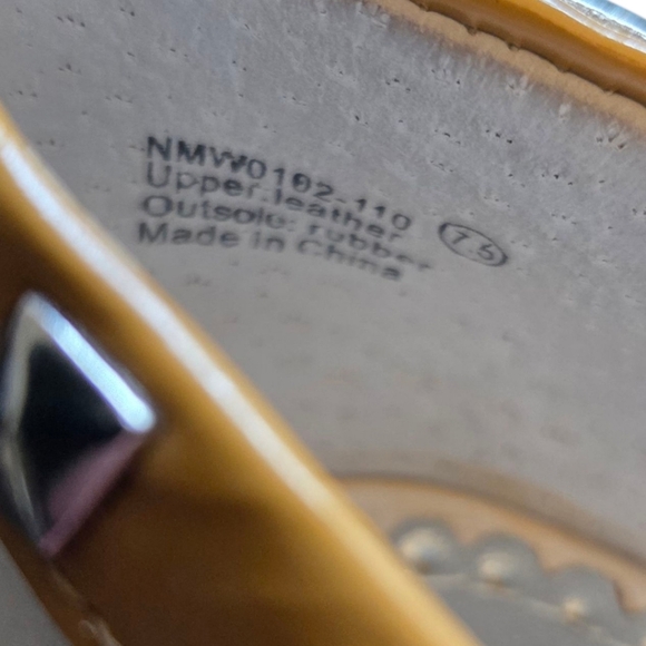 Naughty Monkey Black and Tan Open Toe Heels With Cute Buckle Size 7.5 - Picture 11 of 11